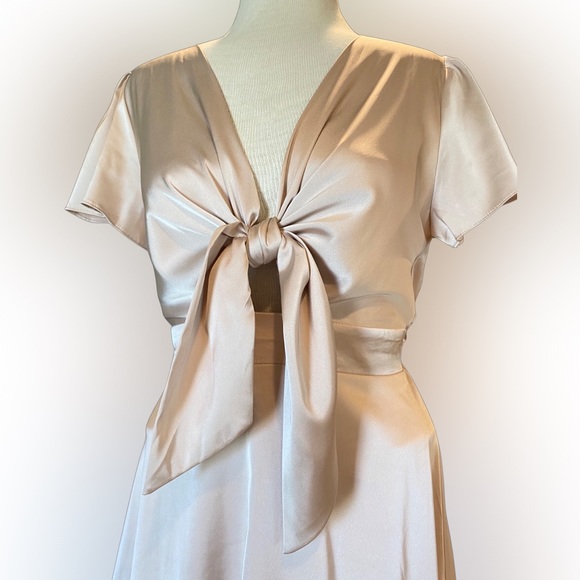 Baltic Born Dresses & Skirts - Baltic Born Retro Inspired Soft Satin Feminine Dress